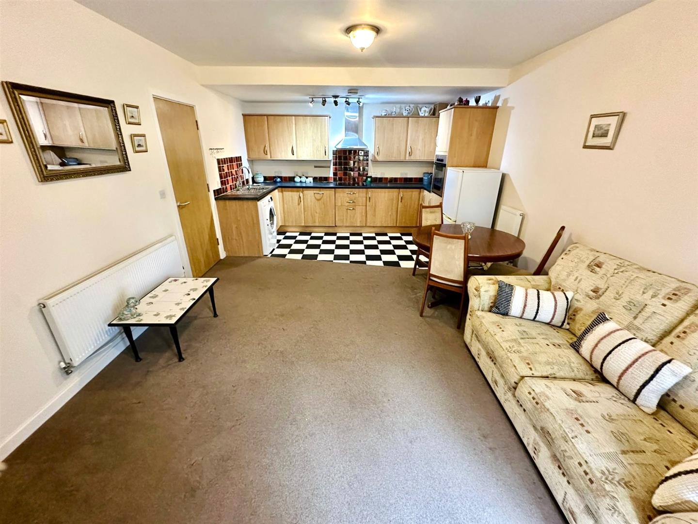 Lamberts Road, Swansea, SA1 8QS